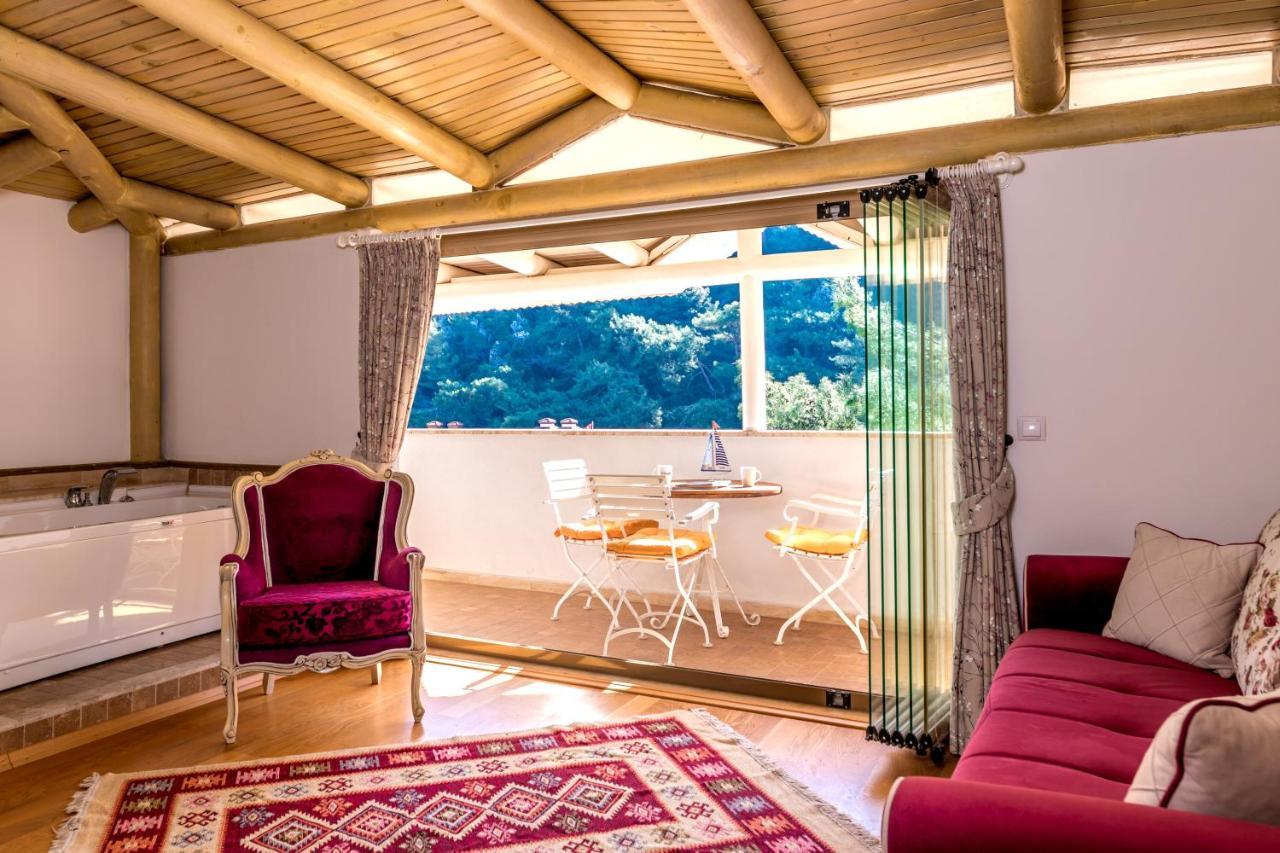 Petunya Konak Boutique Hotel İcmeler Bagian luar foto