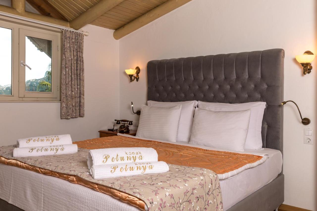 Petunya Konak Boutique Hotel İcmeler Bagian luar foto