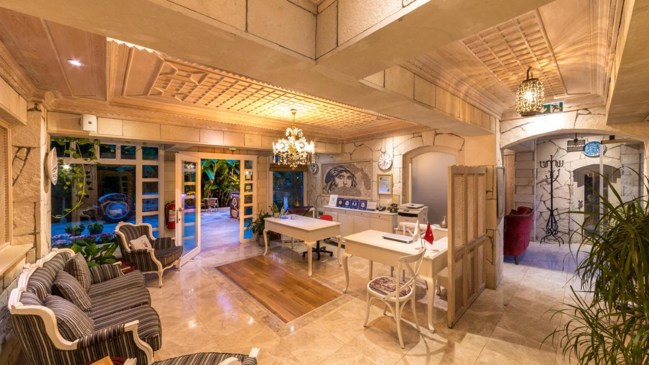 Petunya Konak Boutique Hotel İcmeler Bagian luar foto